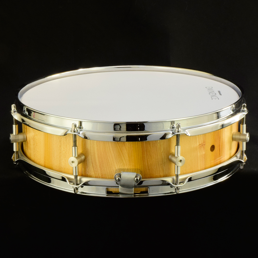 Stave shell piccolo with free-floating option made from Elm wood