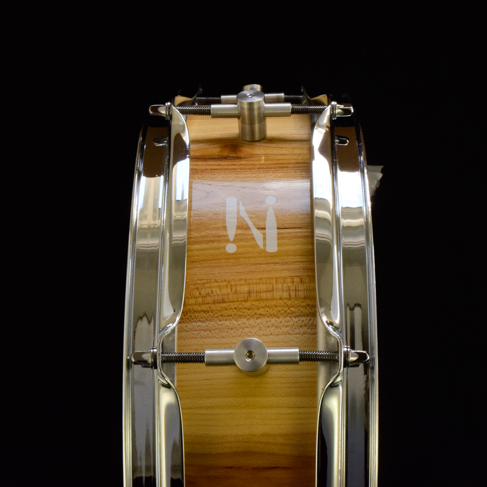 Stave shell piccolo with free-floating option made from Elm wood