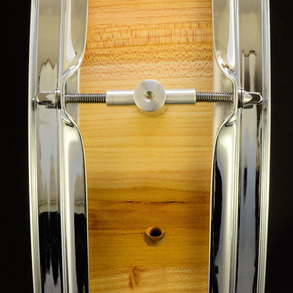 Stave shell piccolo with free-floating option made from Elm wood
