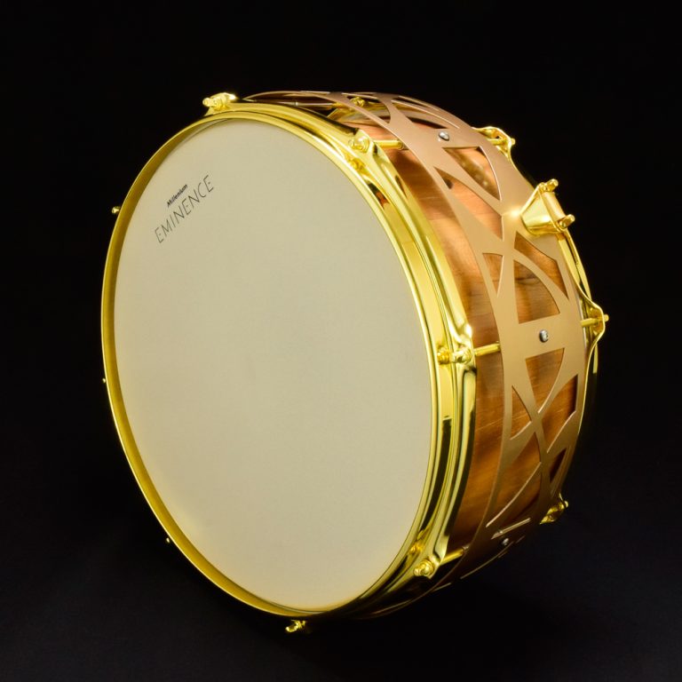 Alder stave free-floating 14x6.5 inches, gold hardware