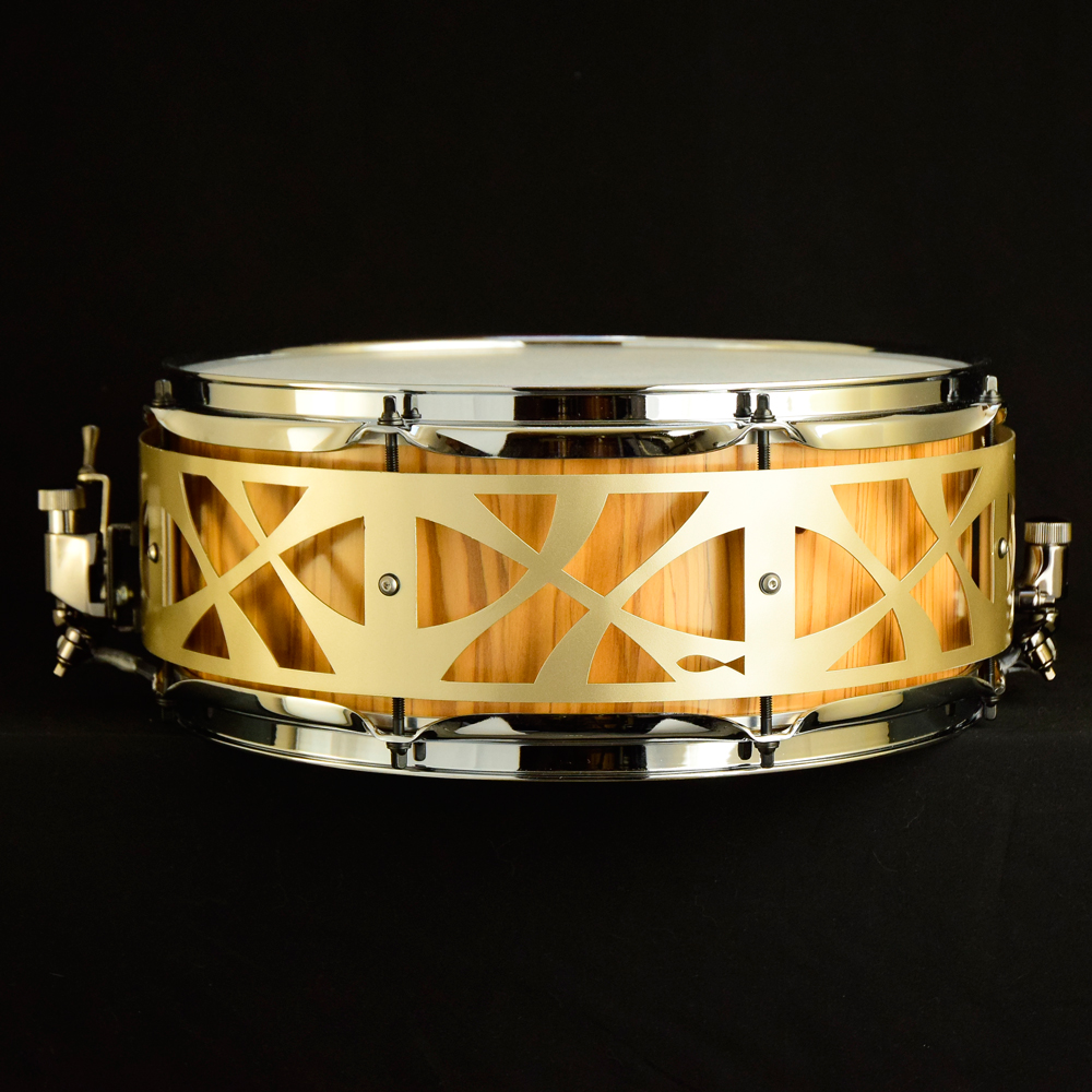 Olivewood stave snare drum with 3mm flanged hoops 14,6 inches