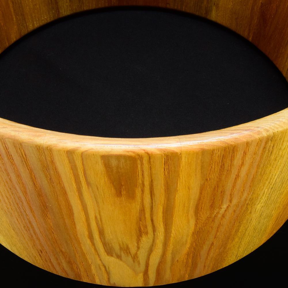 Ash stave shell with bearing edges and two side air vents